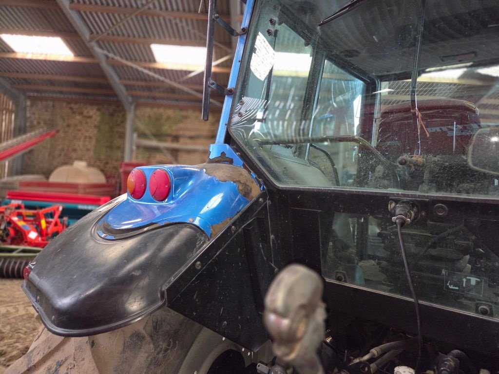 Traktor типа Valtra T 140, Gebrauchtmaschine в BRECEY (Фотография 11)