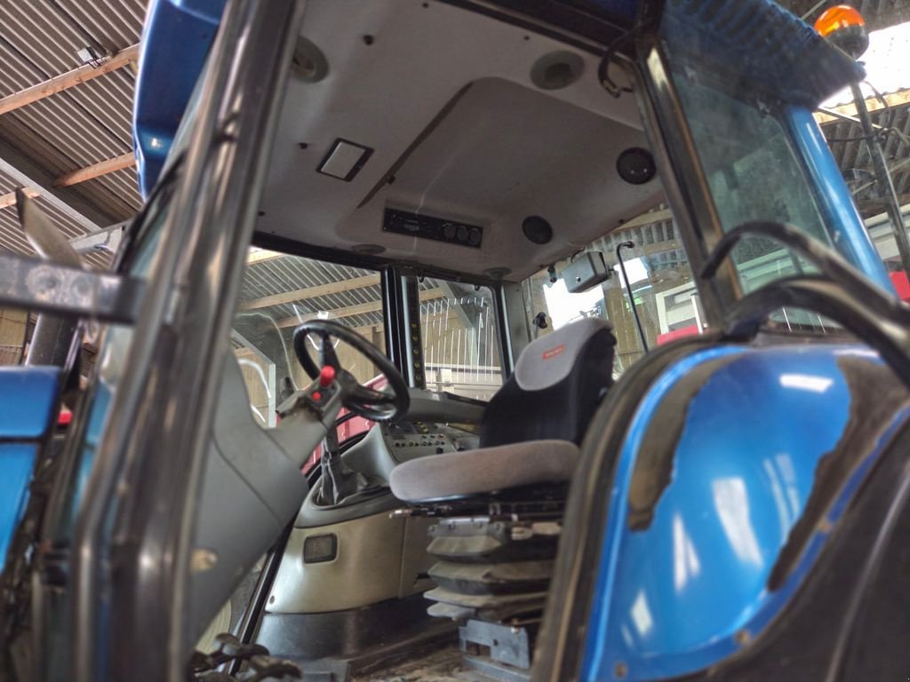 Traktor типа Valtra T 140, Gebrauchtmaschine в BRECEY (Фотография 8)