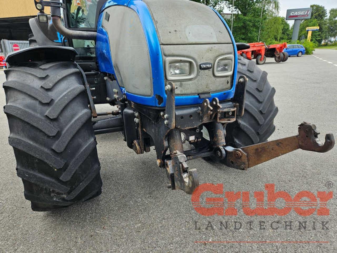 Traktor of the type Valtra T 140, Gebrauchtmaschine in Ampfing (Picture 8)