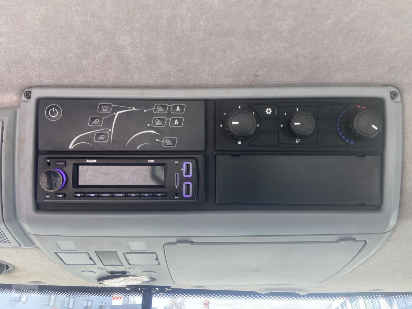 Traktor van het type Valtra T 144 Direct, Gebrauchtmaschine in Burgkirchen (Foto 14)