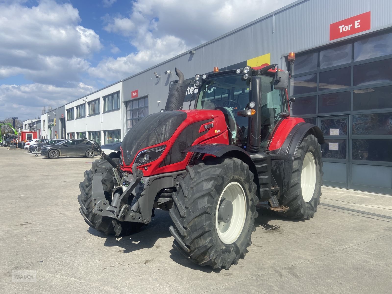 Traktor van het type Valtra T 144 Direct, Gebrauchtmaschine in Burgkirchen (Foto 1)