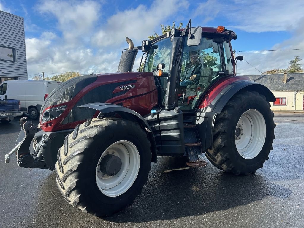 Traktor des Typs Valtra T 154 Hi, Gebrauchtmaschine in CORMENON (Bild 9)
