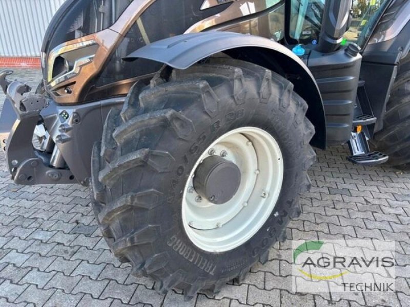 Traktor van het type Valtra T 155 A 2A1, Gebrauchtmaschine in Meppen (Foto 9)
