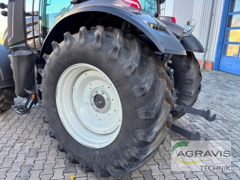 Traktor van het type Valtra T 155 A 2A1, Gebrauchtmaschine in Meppen (Foto 8)