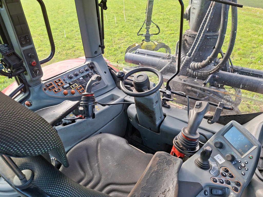 Traktor typu Valtra T 163eDirect Traktor, Gebrauchtmaschine v Chur (Obrázek 10)