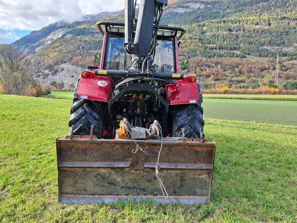 Traktor typu Valtra T 163eDirect Traktor, Gebrauchtmaschine v Chur (Obrázek 3)