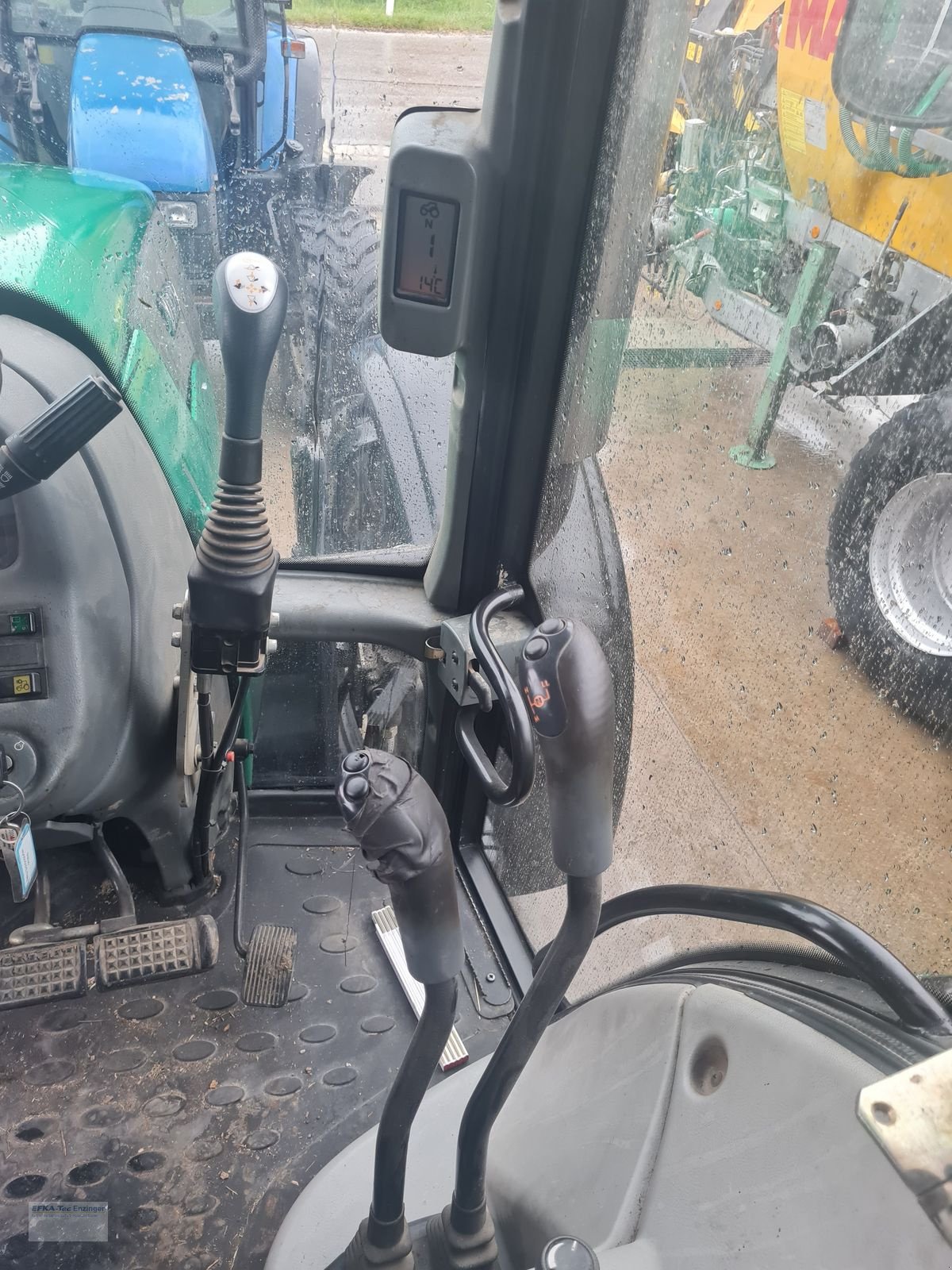 Traktor от тип Valtra T 171 HiTech, Gebrauchtmaschine в Ainring (Снимка 8)