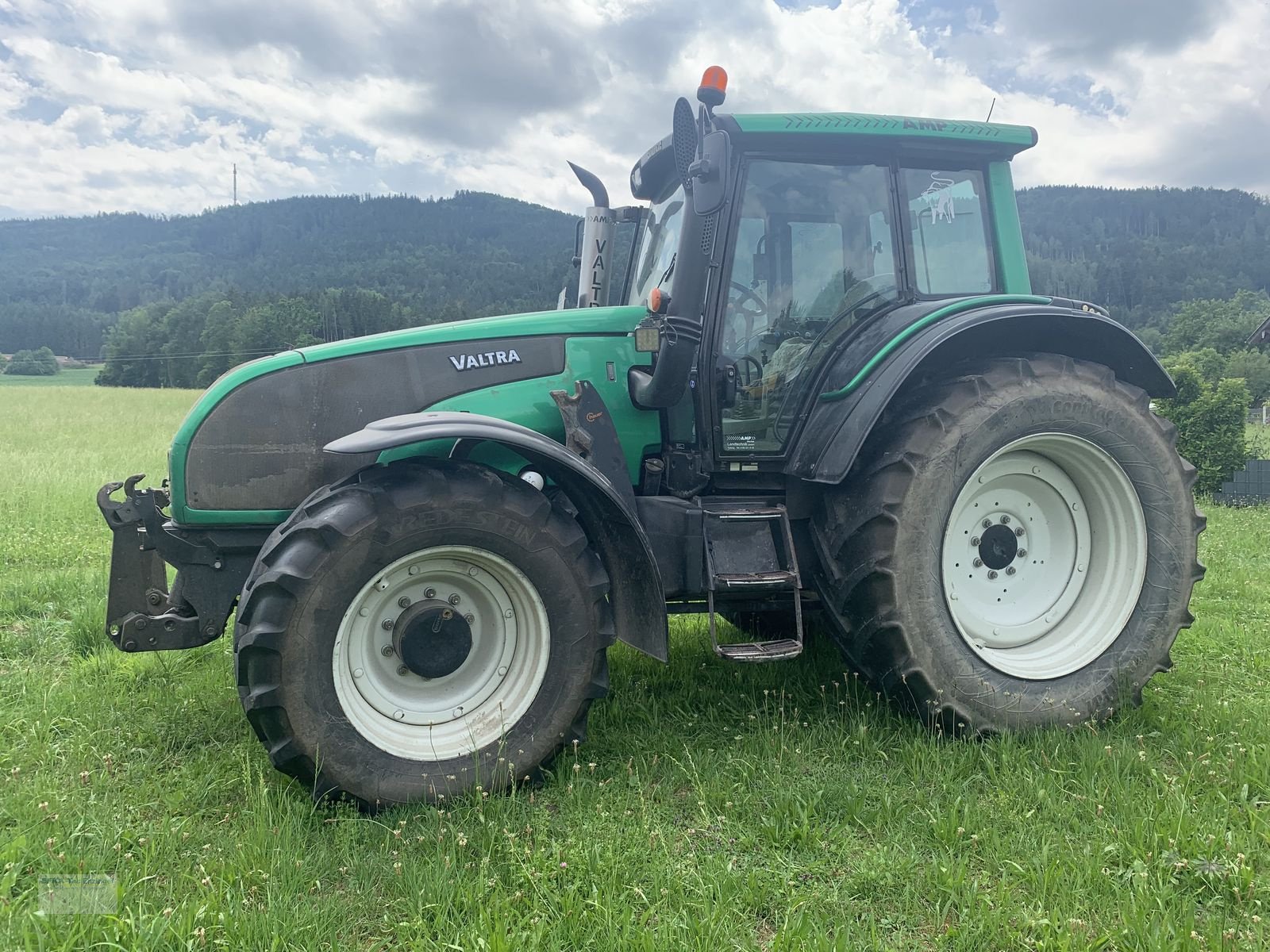 Traktor от тип Valtra T 171 HiTech, Gebrauchtmaschine в Ainring (Снимка 1)
