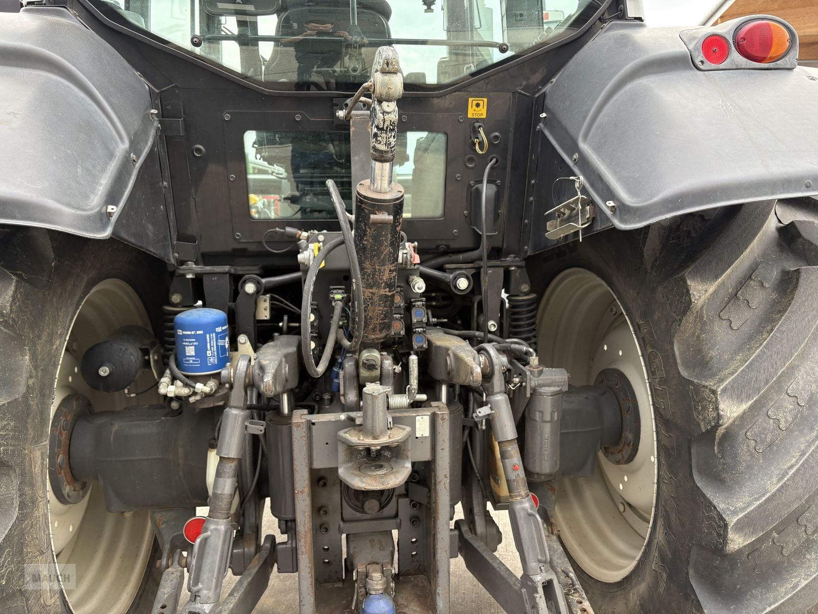 Traktor типа Valtra T 171 HiTech, Gebrauchtmaschine в Burgkirchen (Фотография 8)