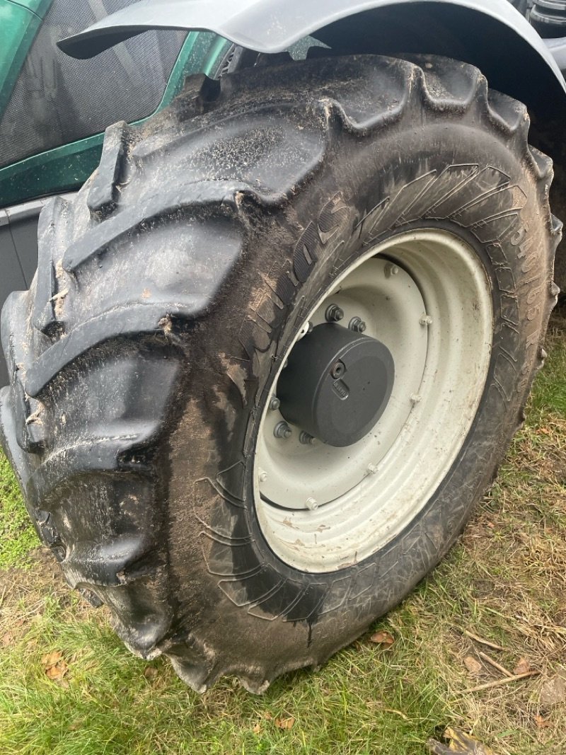 Traktor типа Valtra T 174 E, Gebrauchtmaschine в Plau am See / OT Klebe (Фотография 10)