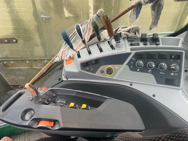 Traktor типа Valtra T 174 E, Gebrauchtmaschine в Plau am See / OT Klebe (Фотография 12)