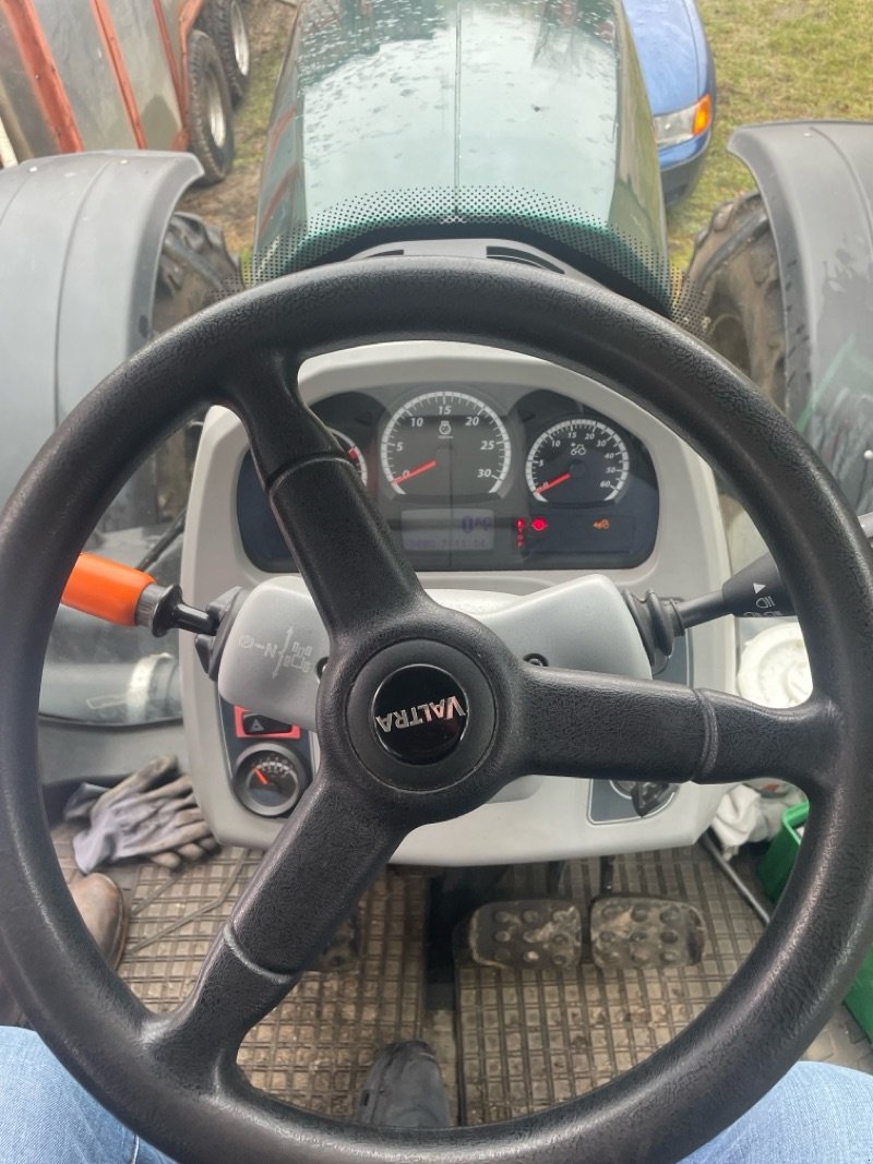 Traktor типа Valtra T 174 E, Gebrauchtmaschine в Plau am See / OT Klebe (Фотография 14)