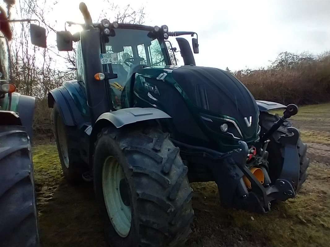 Traktor типа Valtra T 174 E, Gebrauchtmaschine в Plau am See / OT Klebe (Фотография 15)