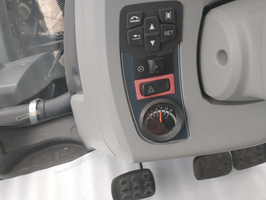 Traktor типа Valtra T 174 E, Gebrauchtmaschine в Plau am See / OT Klebe (Фотография 18)