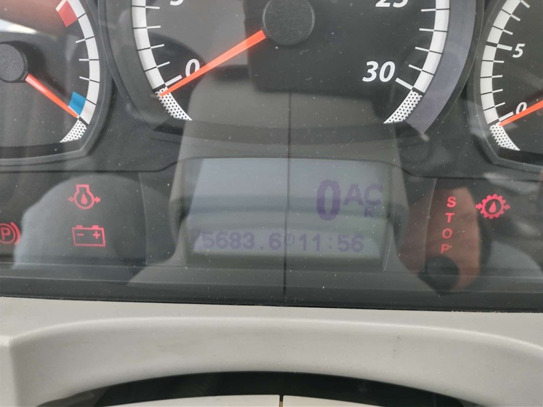 Traktor типа Valtra T 174 E, Gebrauchtmaschine в Plau am See / OT Klebe (Фотография 21)