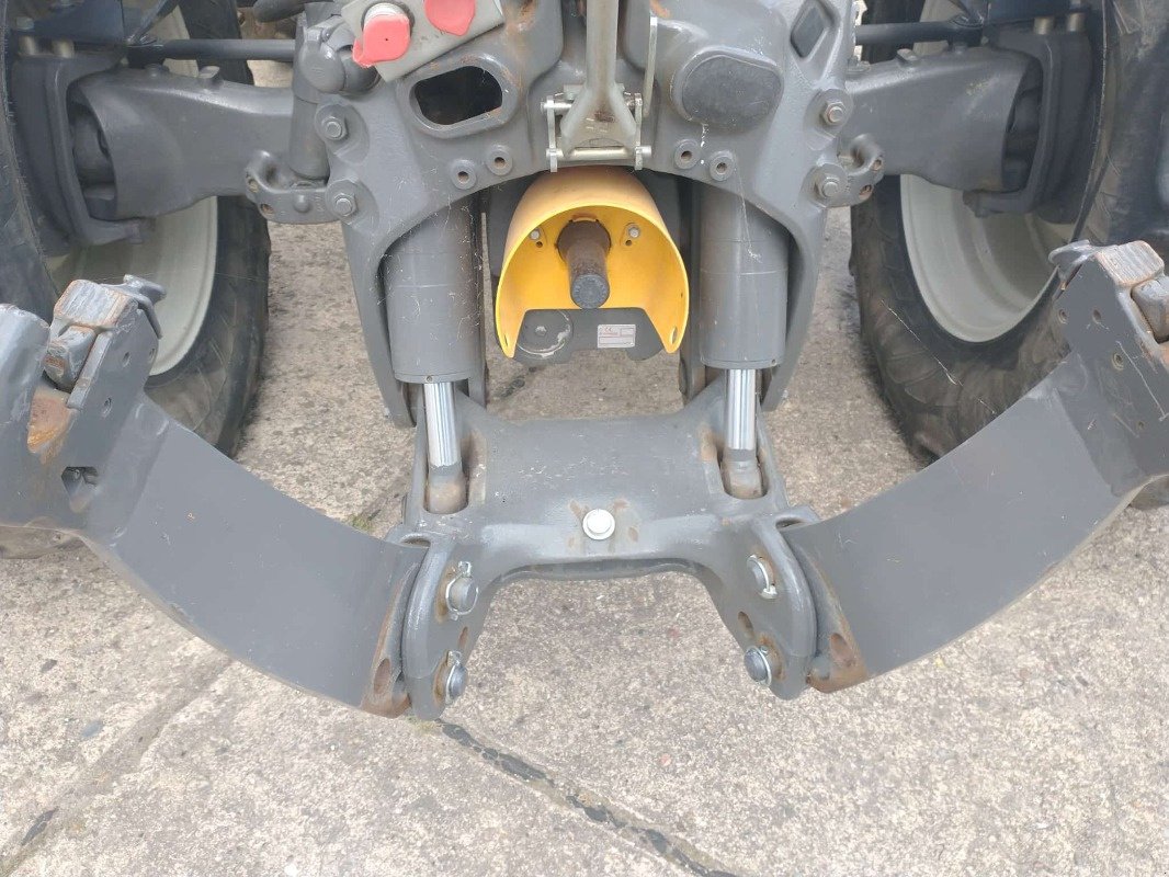 Traktor типа Valtra T 174 E, Gebrauchtmaschine в Plau am See / OT Klebe (Фотография 27)