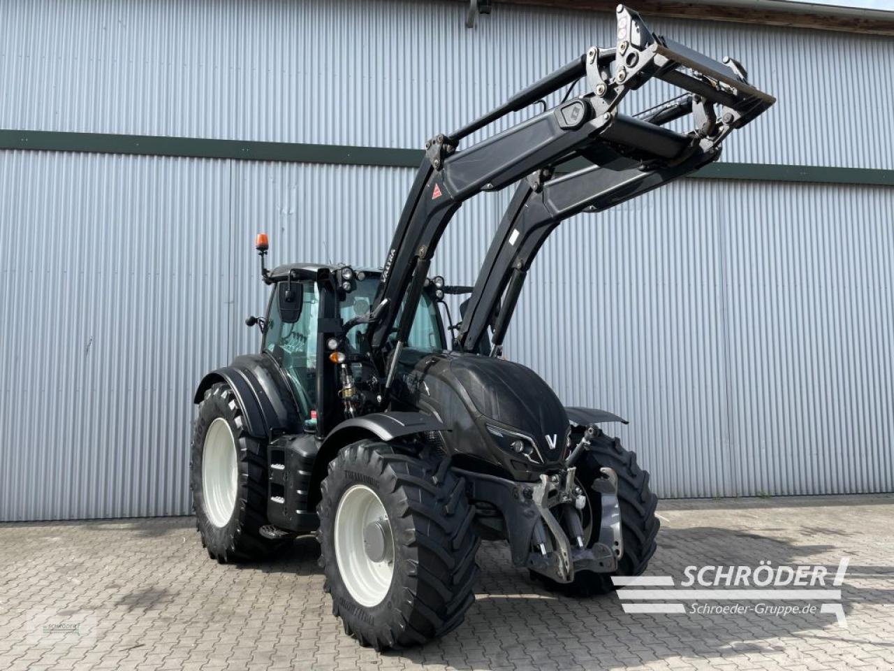 Traktor типа Valtra T 174 EA, Gebrauchtmaschine в Wildeshausen (Фотография 1)