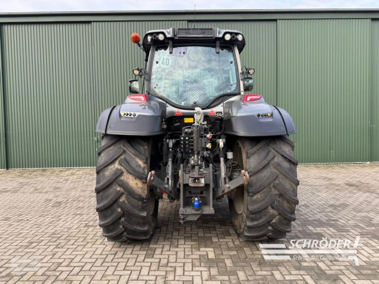 Traktor Türe ait Valtra T 174 EA, Gebrauchtmaschine içinde Twistringen (resim 5)