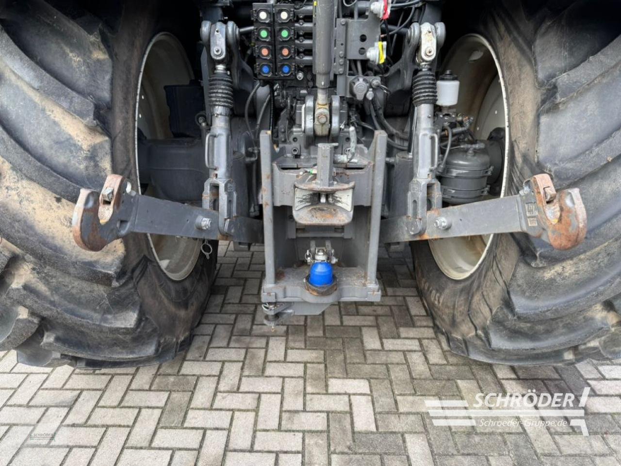 Traktor Türe ait Valtra T 174 EA, Gebrauchtmaschine içinde Twistringen (resim 7)