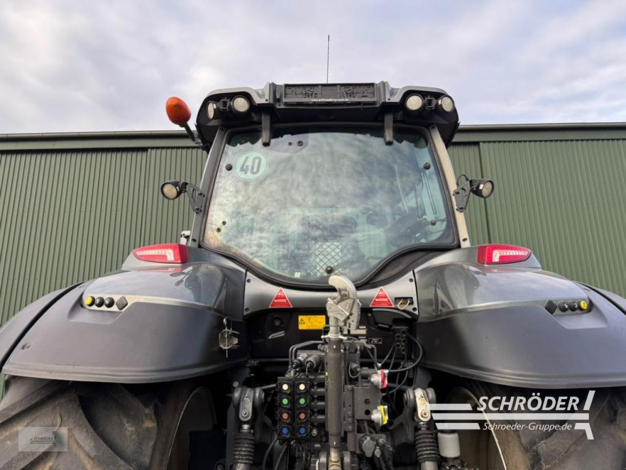 Traktor Türe ait Valtra T 174 EA, Gebrauchtmaschine içinde Twistringen (resim 9)