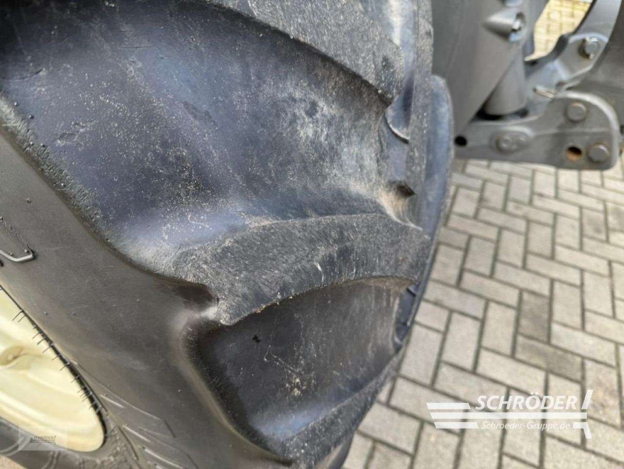 Traktor Türe ait Valtra T 174 EA, Gebrauchtmaschine içinde Twistringen (resim 14)