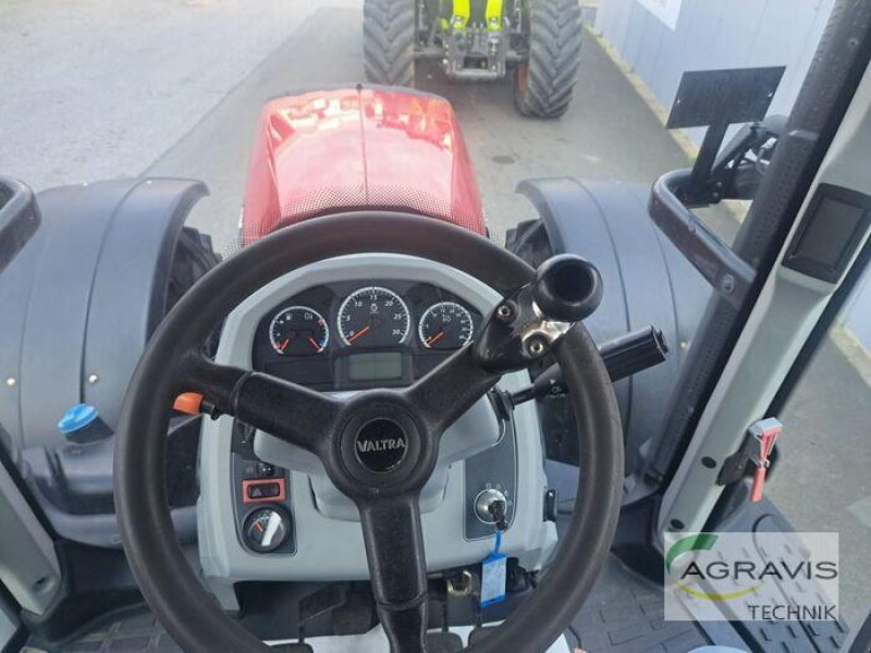Traktor del tipo Valtra T 174 ED, Gebrauchtmaschine In Melle (Immagine 13)