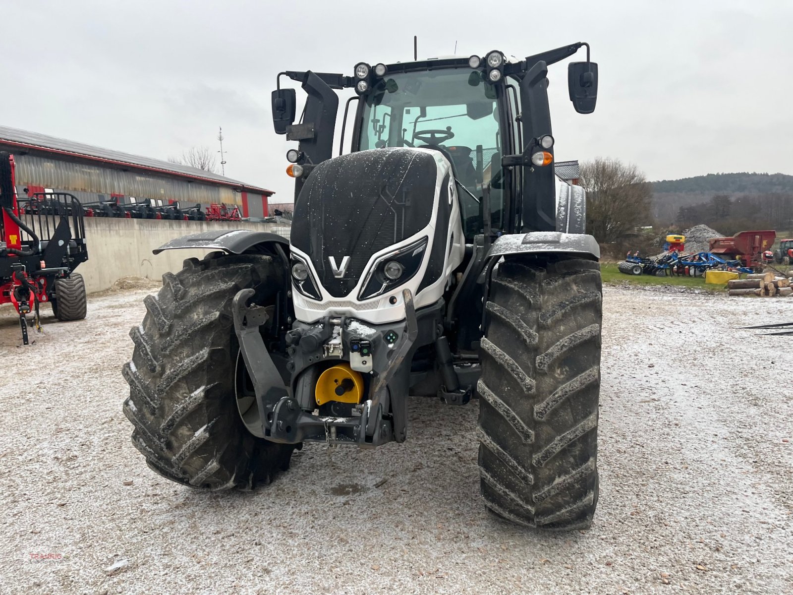 Traktor du type Valtra T 174D voll Ausstattung, Gebrauchtmaschine en Mainburg/Wambach (Photo 4)