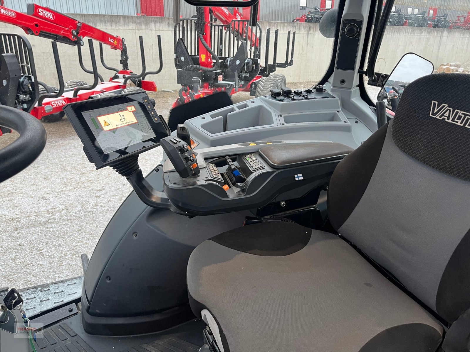 Traktor du type Valtra T 174D voll Ausstattung, Gebrauchtmaschine en Mainburg/Wambach (Photo 20)