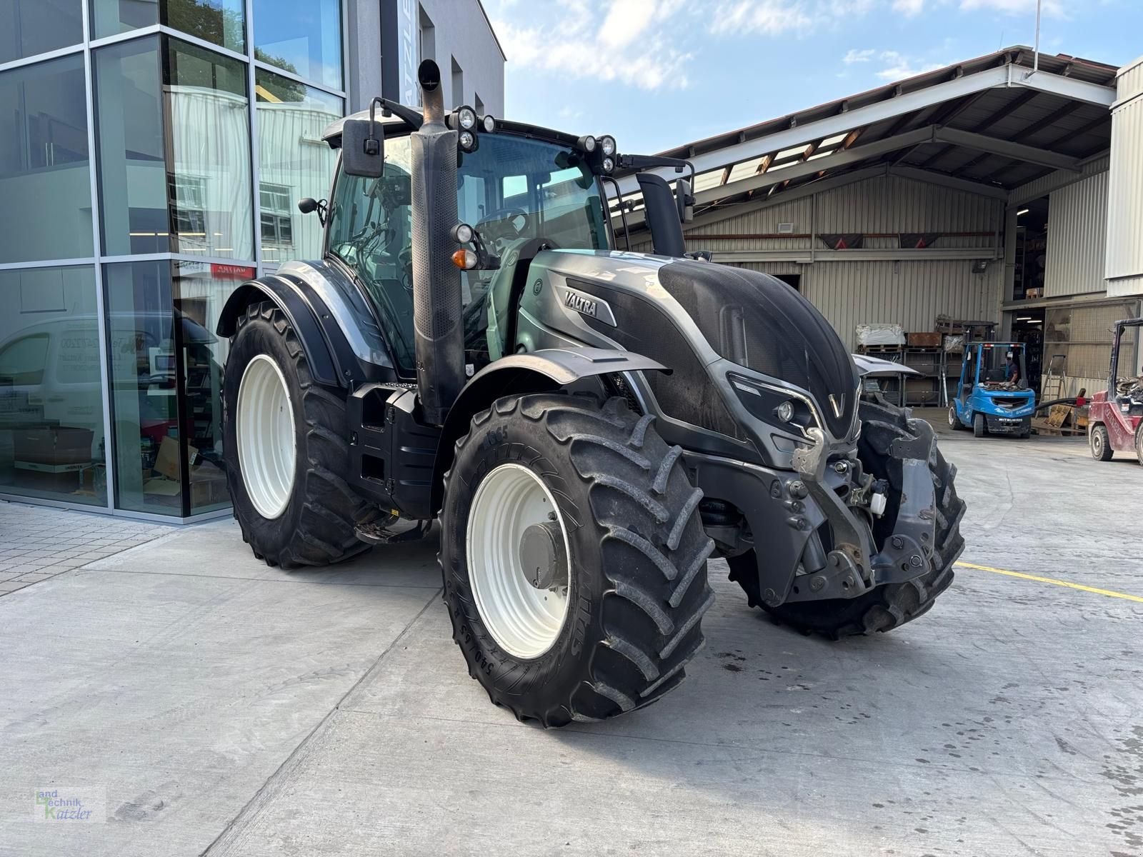 Traktor tipa Valtra T 174e Active, Gebrauchtmaschine u Deutsch-Wagram (Slika 5)