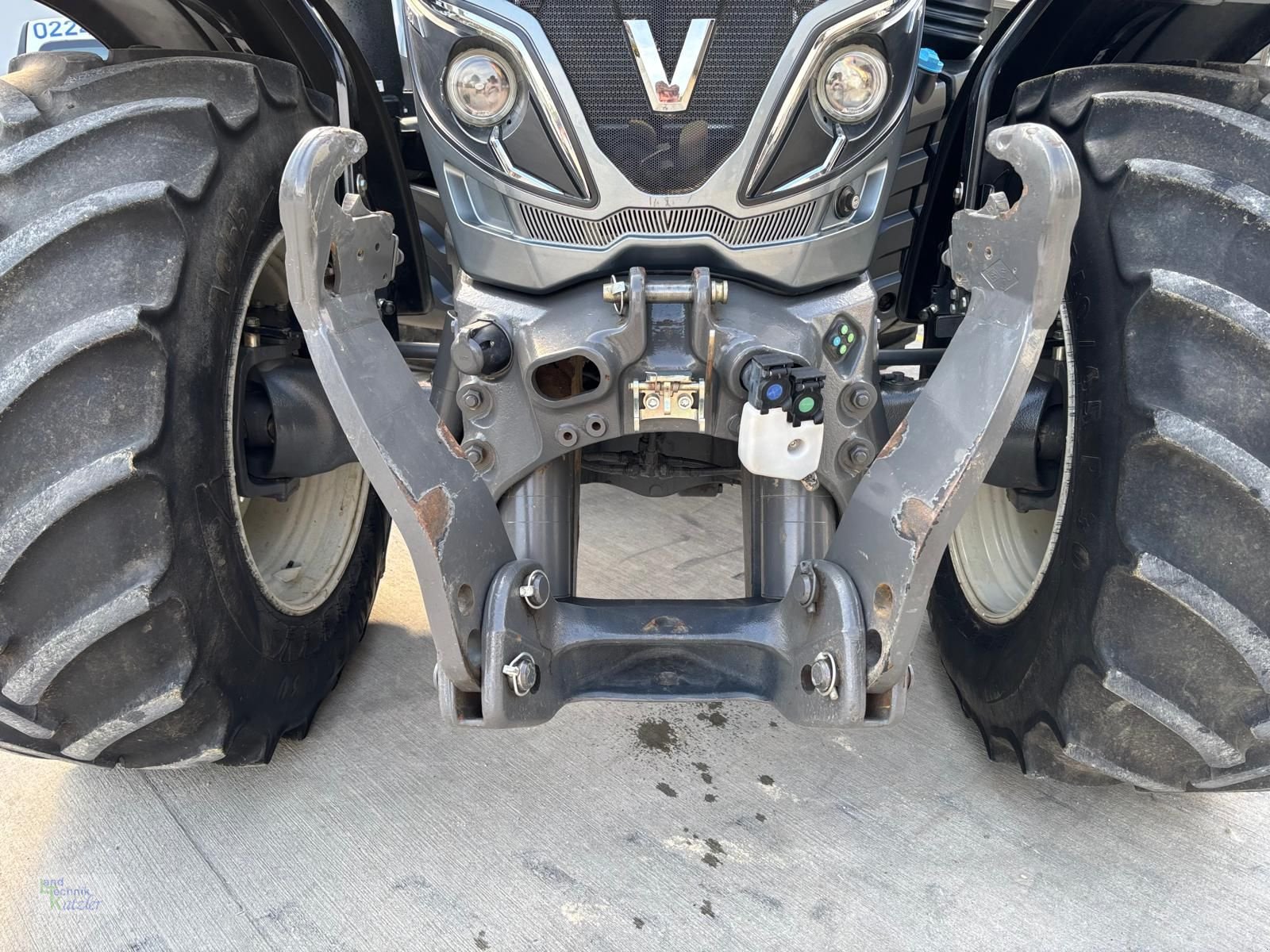 Traktor tipa Valtra T 174e Active, Gebrauchtmaschine u Deutsch-Wagram (Slika 9)