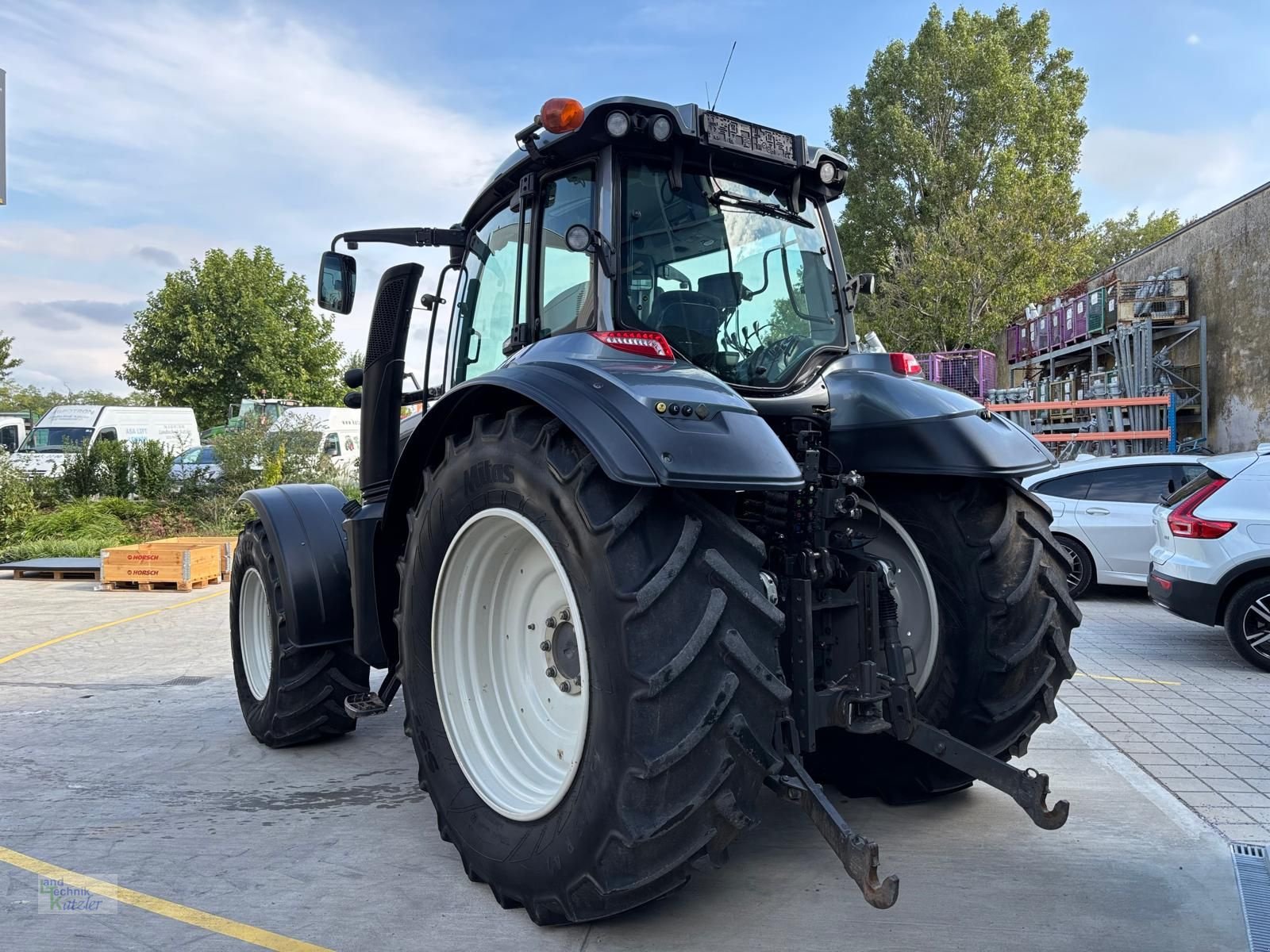 Traktor tipa Valtra T 174e Active, Gebrauchtmaschine u Deutsch-Wagram (Slika 8)
