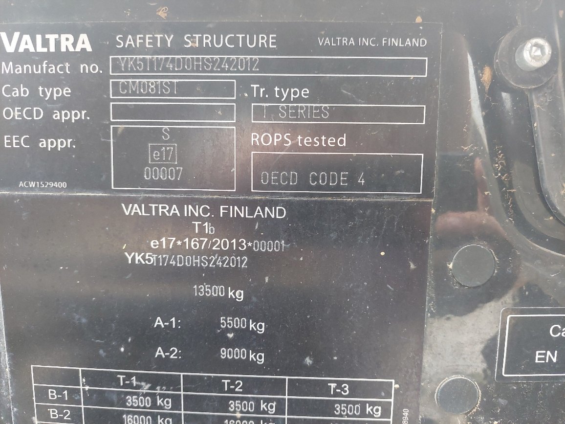 Traktor typu Valtra T 174e D SmartTouch, Gebrauchtmaschine w LABASTIDE MURAT (Zdjęcie 5)