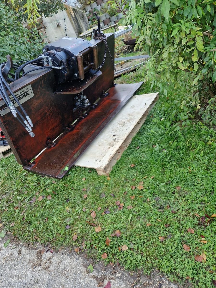 Traktor van het type Valtra T 174e Direct, Gebrauchtmaschine in Burgkirchen (Foto 9)