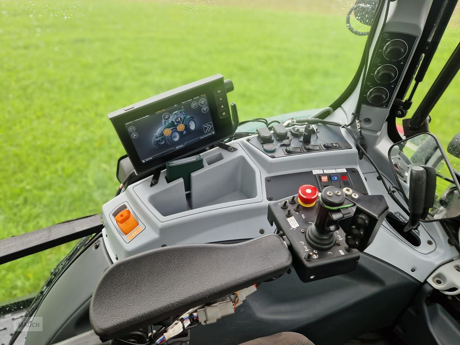 Traktor van het type Valtra T 174e Direct, Gebrauchtmaschine in Burgkirchen (Foto 3)