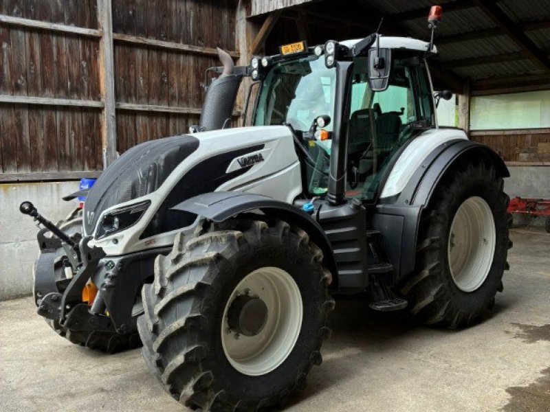 Traktor tip Valtra T 174ES, Gebrauchtmaschine in Henau