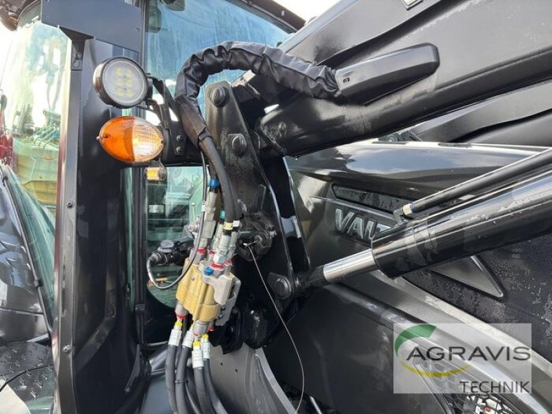 Traktor typu Valtra T 175 EA 2A1, Gebrauchtmaschine w Meppen (Zdjęcie 11)