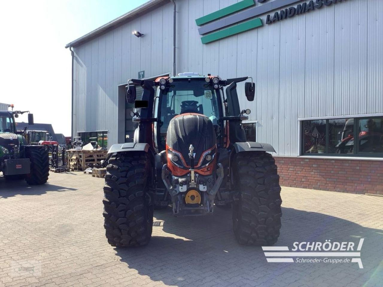 Traktor typu Valtra T 175 ED RÜFA, Gebrauchtmaschine w Völkersen (Zdjęcie 5)