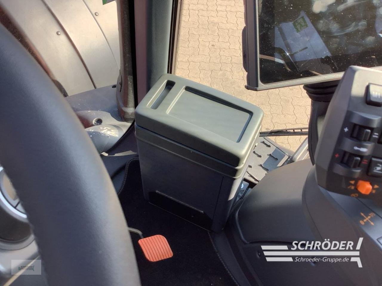 Traktor typu Valtra T 175 ED RÜFA, Gebrauchtmaschine w Völkersen (Zdjęcie 20)