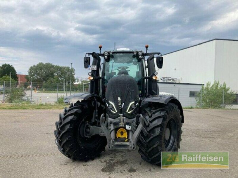 Traktor des Typs Valtra T-175 EV, Vorführmaschine in Bruchsal (Bild 1)