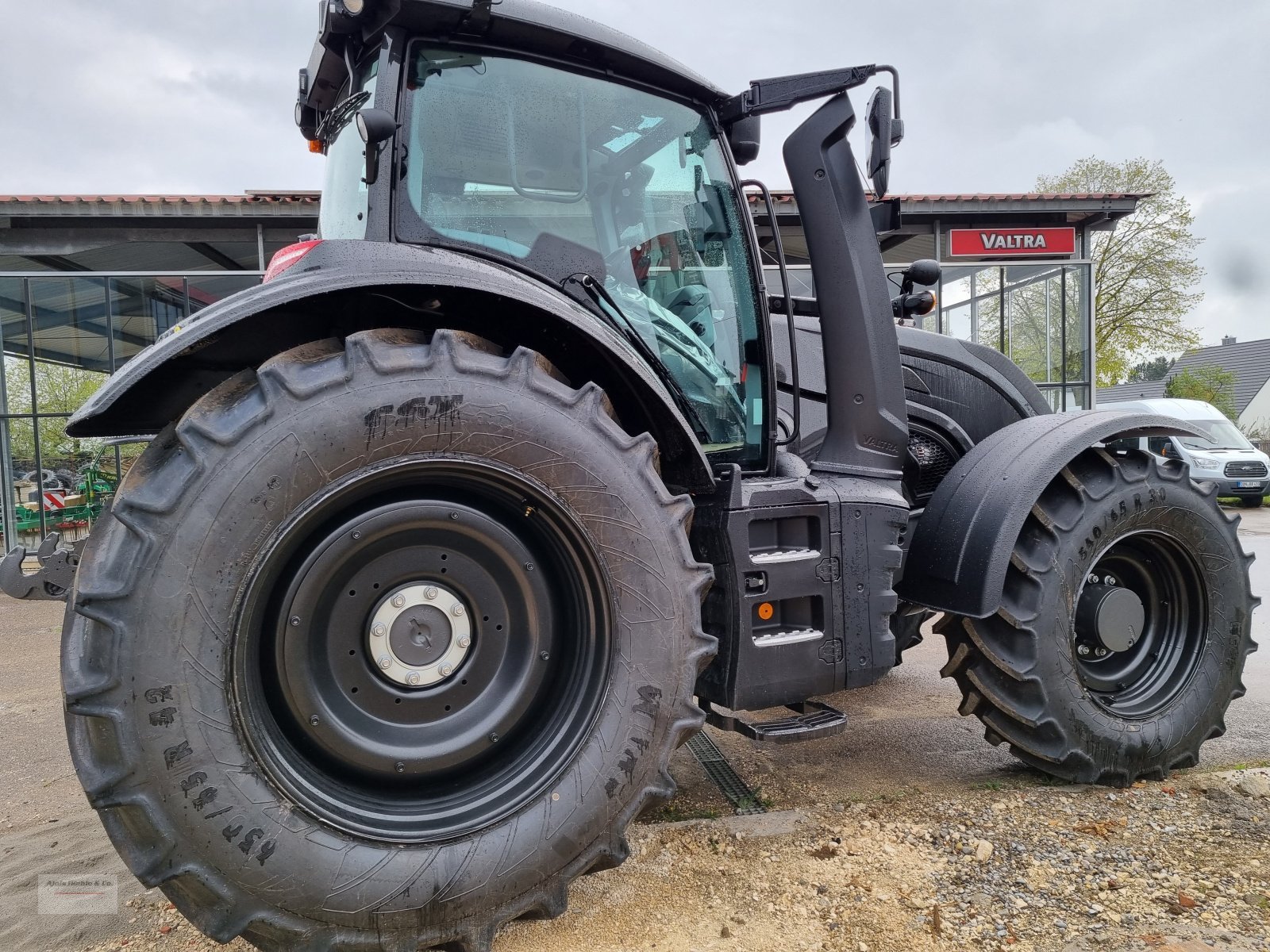 Traktor of the type Valtra T 175, Neumaschine in Tapfheim (Picture 7)