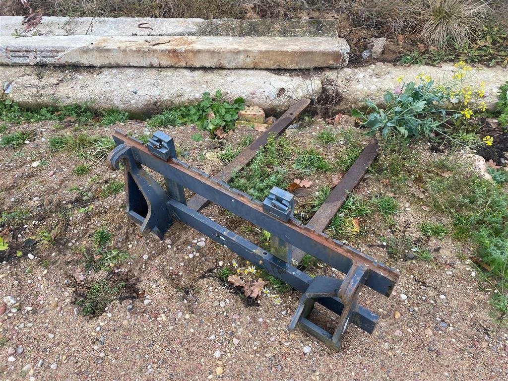 Traktor типа Valtra T 191 Advance Frontlæsser med diverse redskaber og tvillingehjul., Gebrauchtmaschine в Kolding (Фотография 12)