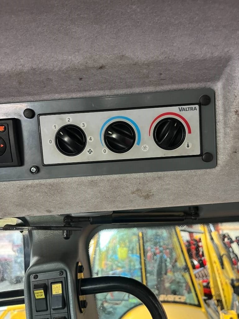 Traktor Türe ait Valtra T 191, Gebrauchtmaschine içinde Ringe (resim 16)