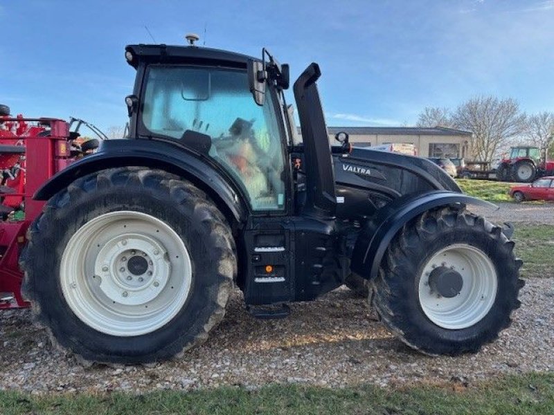 Traktor типа Valtra T 194 Active, Gebrauchtmaschine в CASTRES (Фотография 6)