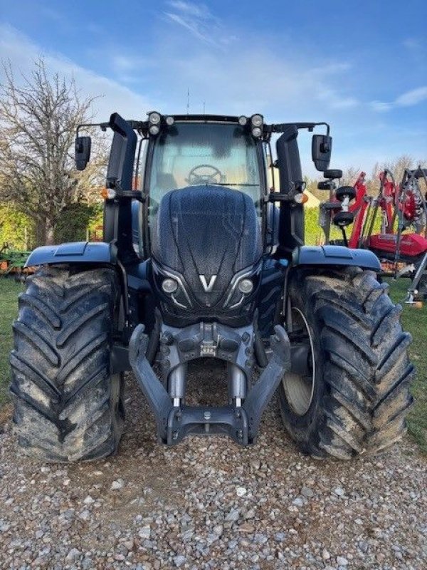 Traktor типа Valtra T 194 Active, Gebrauchtmaschine в CASTRES (Фотография 2)