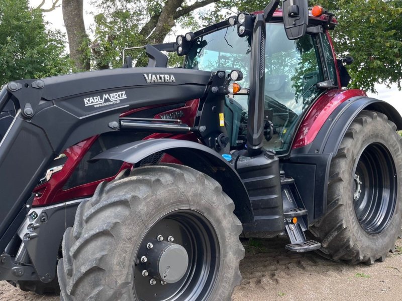 Traktor от тип Valtra T 195 Activ Active, Gebrauchtmaschine в Sakskøbing
