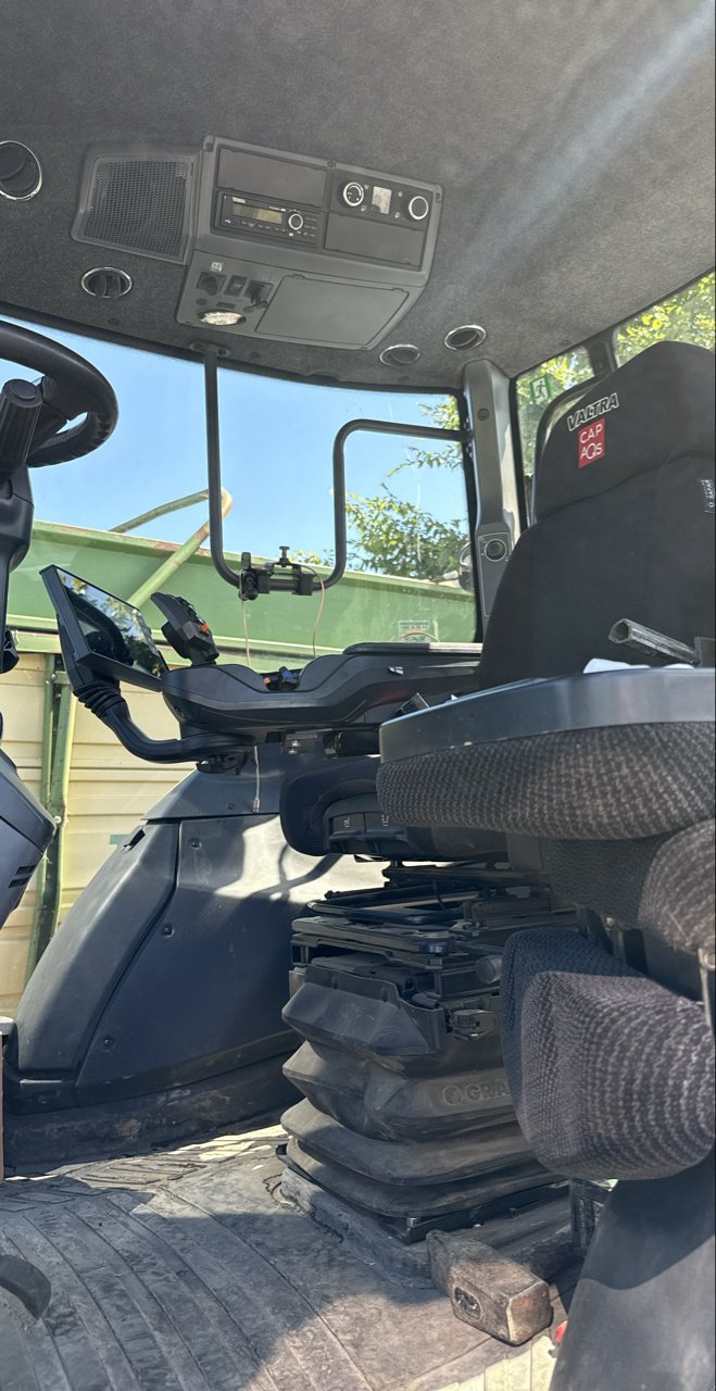 Traktor del tipo Valtra T 195 D, Gebrauchtmaschine en LACAPELLE-MARIVAL (Imagen 4)