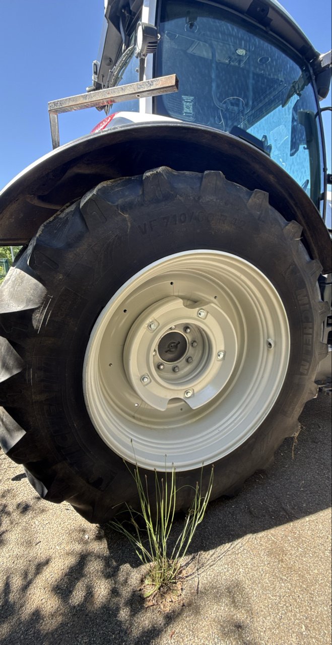 Traktor del tipo Valtra T 195 D, Gebrauchtmaschine en LACAPELLE-MARIVAL (Imagen 10)