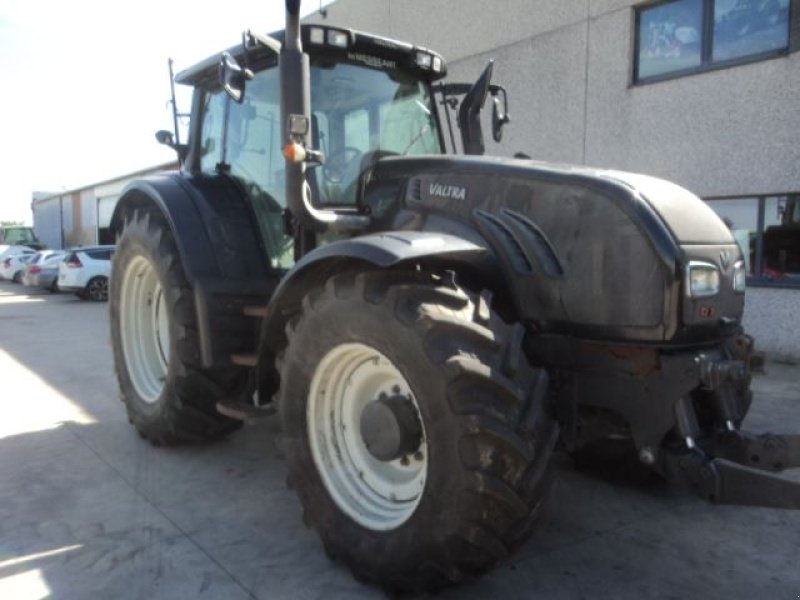 Traktor типа Valtra T 202 DIRECT, Gebrauchtmaschine в MOULLE (Фотография 4)