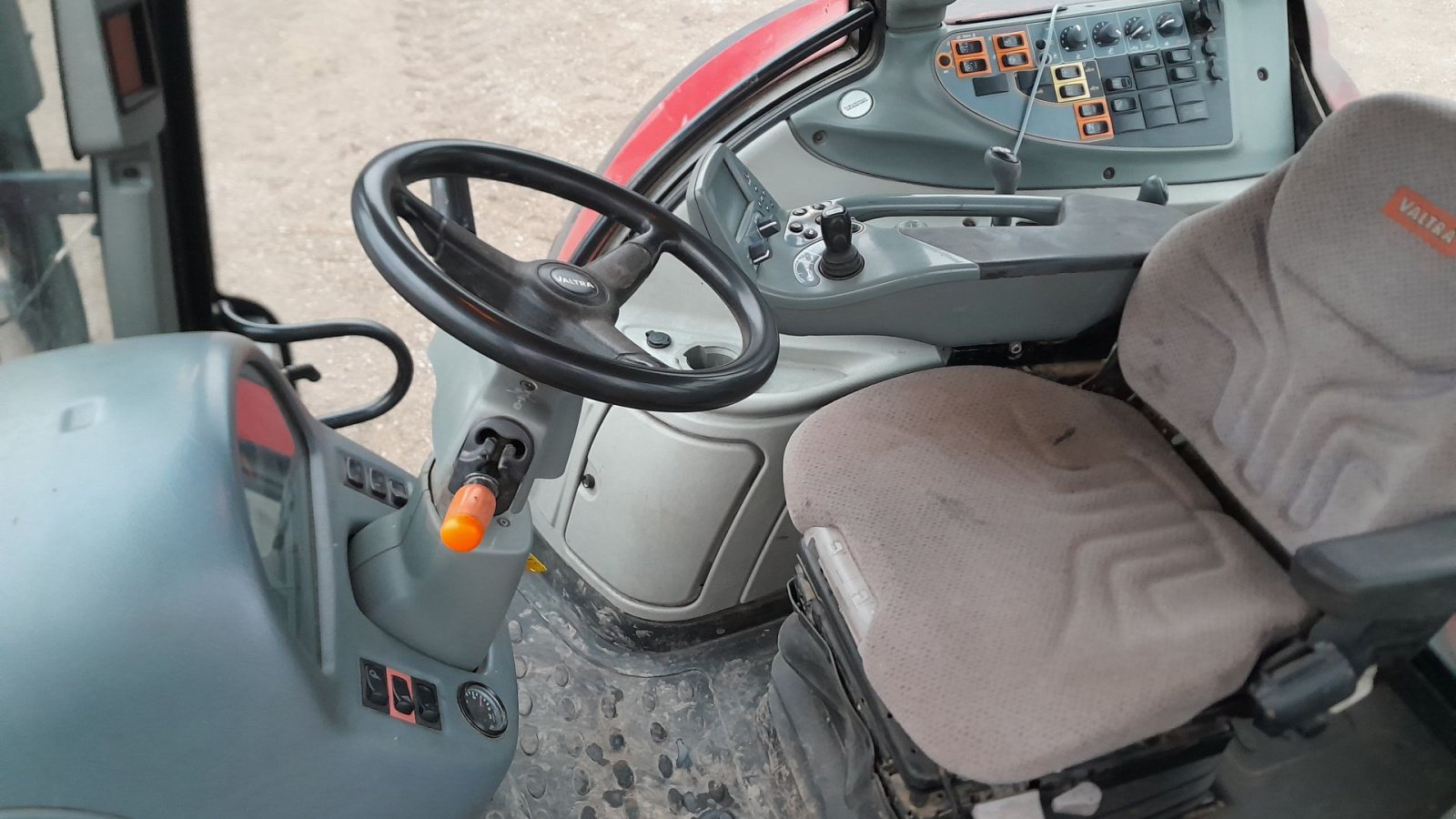 Traktor za tip Valtra T 202 TRAKTOR, Gebrauchtmaschine u Gudbjerg (Slika 7)