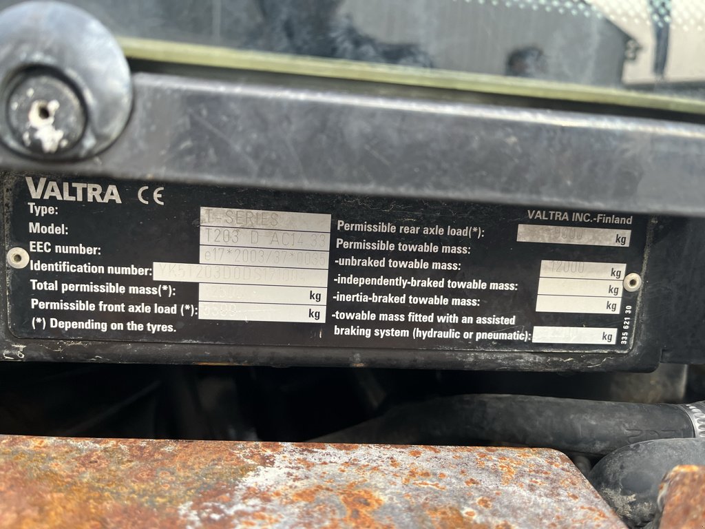 Traktor van het type Valtra T 203 DIRECT, Gebrauchtmaschine in VERT TOULON (Foto 9)